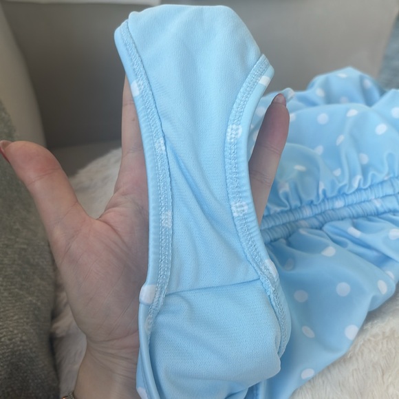 Wild Fable Women's Side-Cinch Detail One Piece Swimsuit - Picture 5 of 9